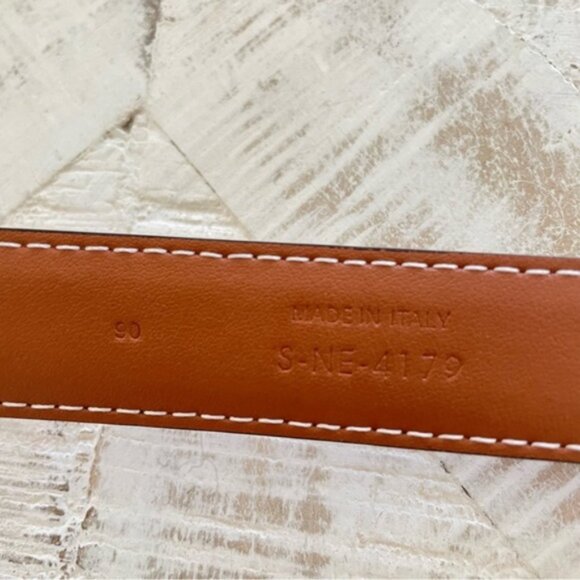 Celine Elegant Leather Belt with Gold Buckle - Picture 7 of 7